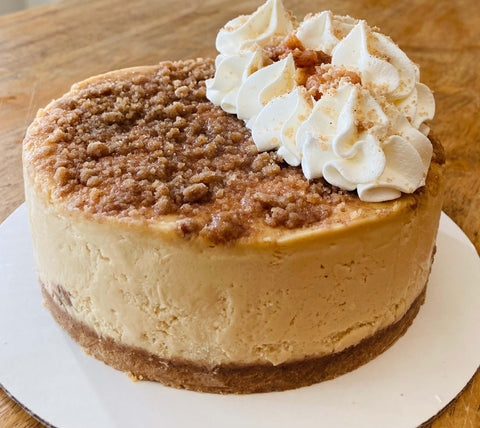 Apple Pie Streusel Cheesecake