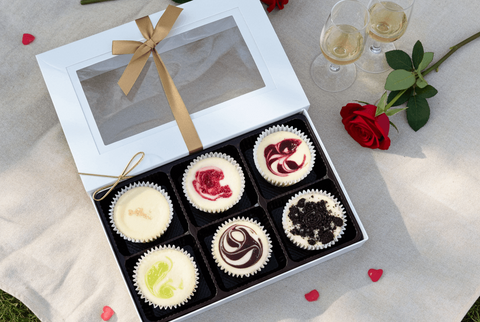 The Signature Box - Petite