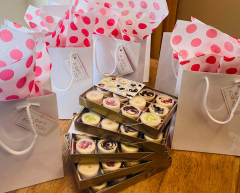 Signature Cheesecake Collection Gift Bundle - 18pc Assortment